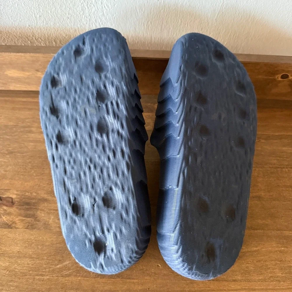 Adidas Adilette 22 Slides Navy Blue UK 6 US Men's 6.5 Women's 7.5 Sandals
